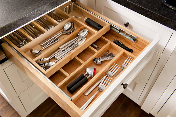 Tips to organize your kitchen and smart hacks for decluttering the kitchen.